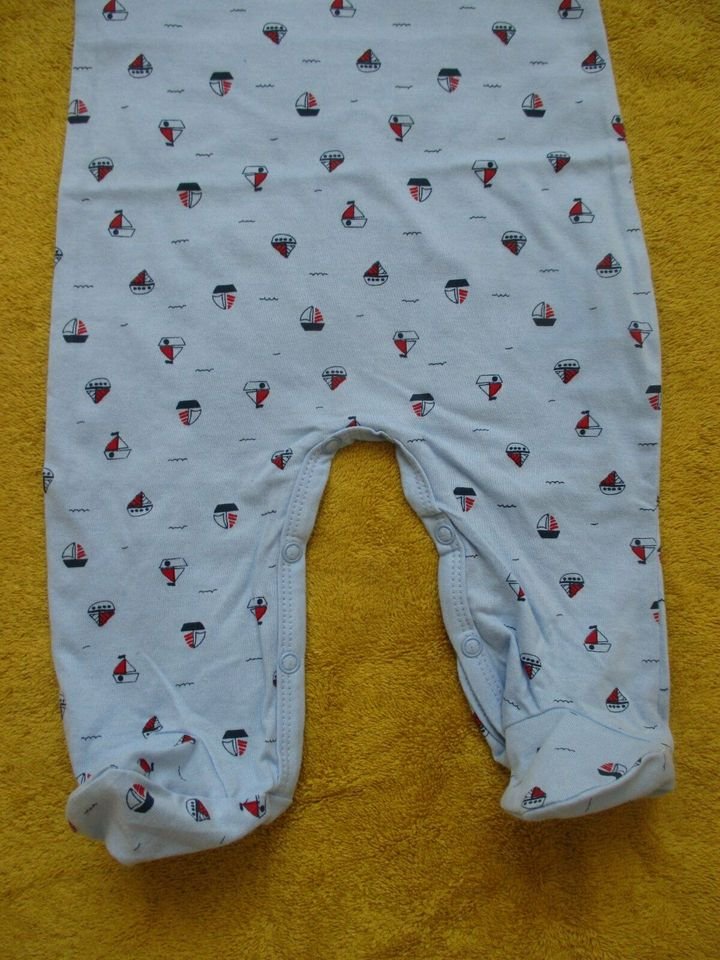 NEU mit ETIKETT * Niedlich * Baby * BOY oder auch GIRL * Unisex * Sailor Marine * Maritim * Boote * Einteiler * Schlafanzug 