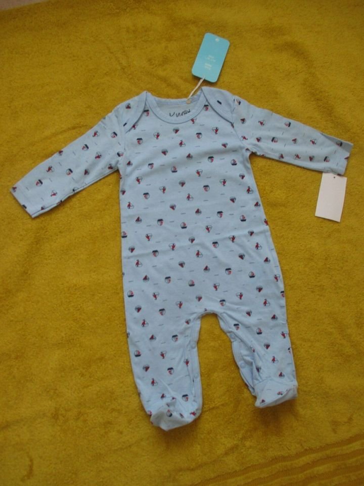 NEU mit ETIKETT * Niedlich * Baby * BOY oder auch GIRL * Unisex * Sailor Marine * Maritim * Boote * Einteiler * Schlafanzug 
