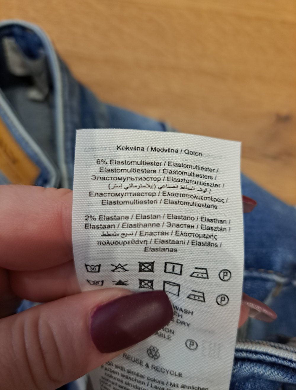 Only Mid Waist destroyed Röhrenjeans