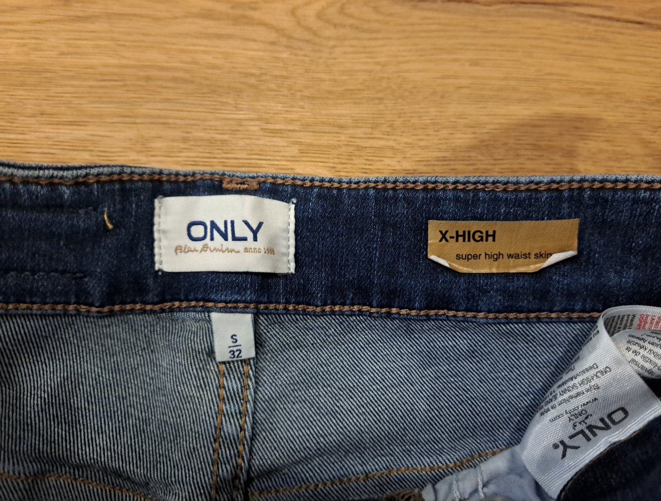 Only Skinny Super High Waist Röhrenjeans