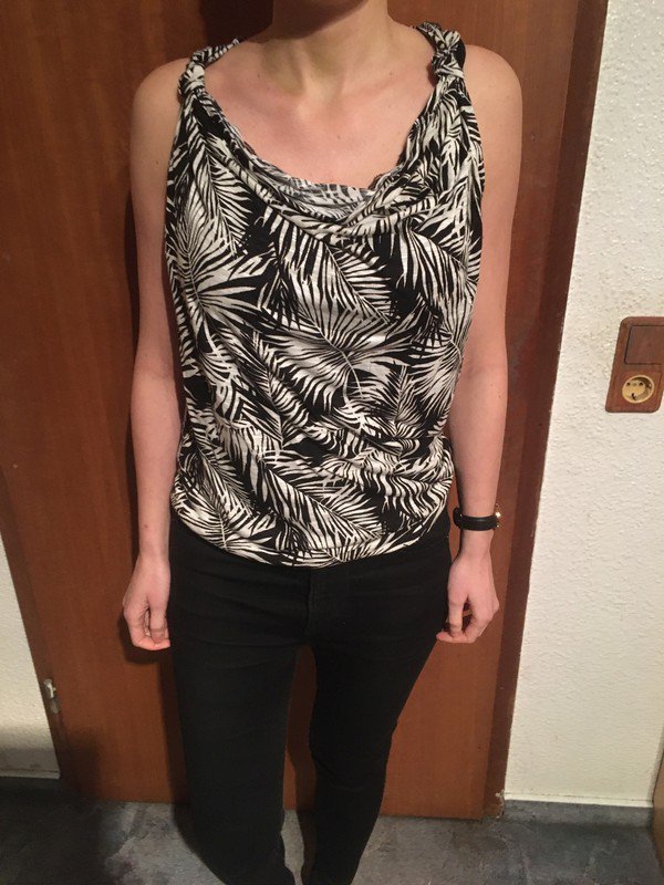 Gemustertes Shirt aus Viskose, Neu mit Etikett *Mengenrabatt*