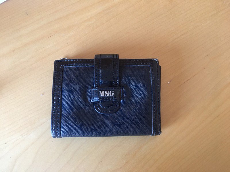 Schwarzes Portemonnaie von Mango *Mengenrabatt*