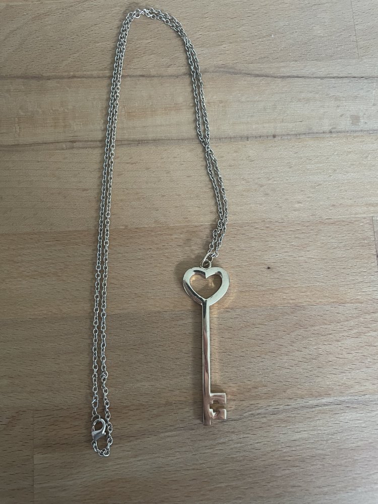 Kette mit Schlüssel