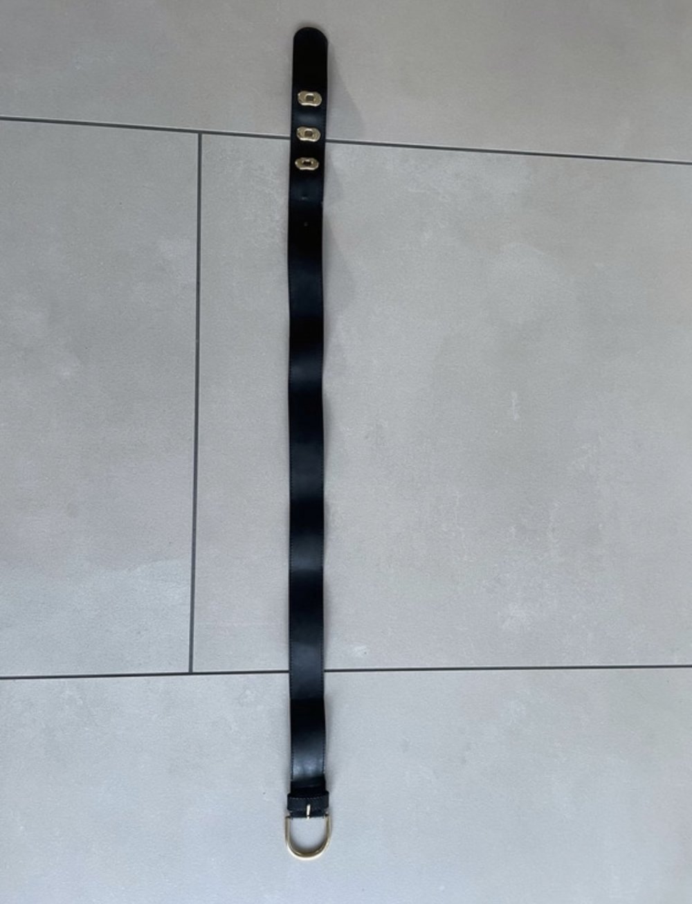 Schwarz goldener Gürtel