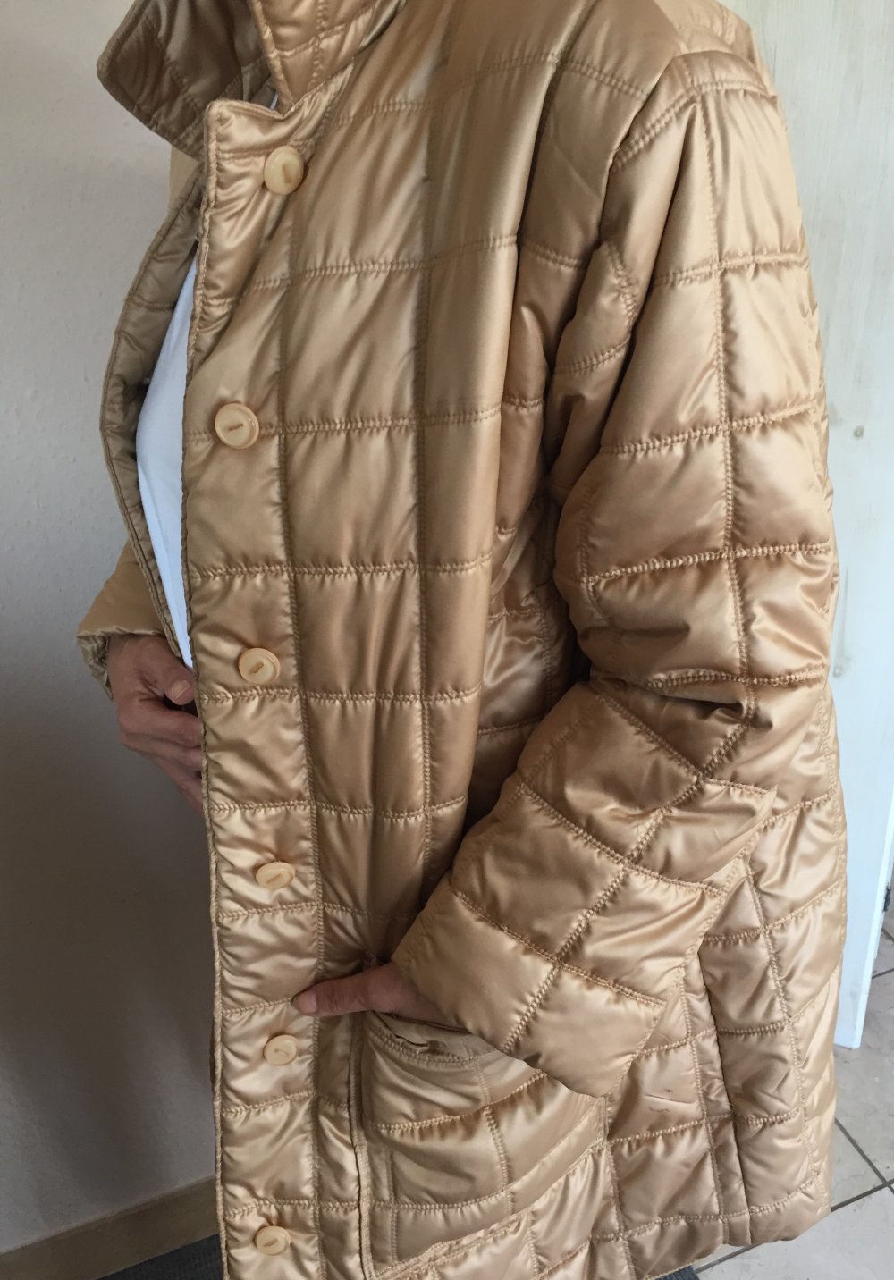 Vintage goldiger Kurzmantel, Steppmantel Gr.42 /44 warm wattiert