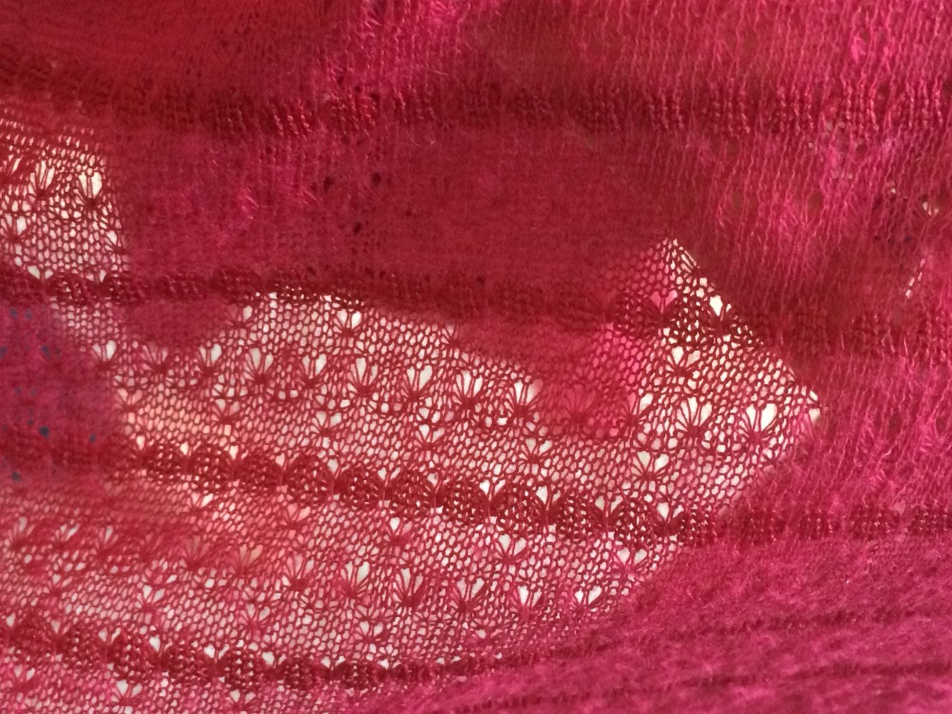 Only Tunika Top Gr.M/L Fuchsia Farben leicht transparent mit Wasserfall Dekolte