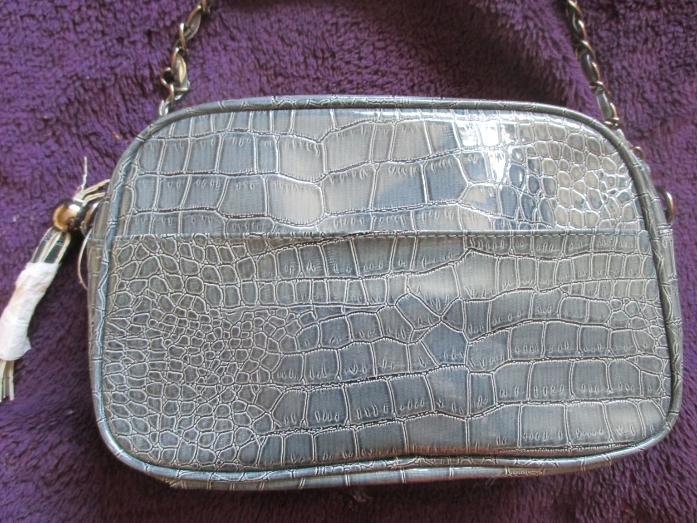 NEU * Abend * Ausgeh * Freizeit * Lack- Leder Imitat * Animal * Kr..o Style * DESIGNER * Cross Body bag * Umhänge- Hand- TASCHE mit Kettenband * rauch- grau- blau *