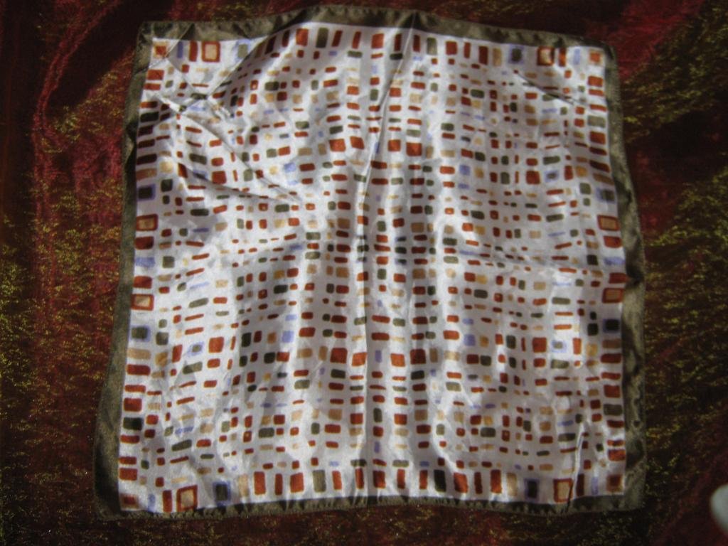   NEU * Modern * chic * klassisch * elegant * schimmernd * Seiden- Satin * DESIGNER * Niki * Nicky * Hals * Tuch * Scarf * kahki- grün * braun * weiß * flieder * nude * Pastell *