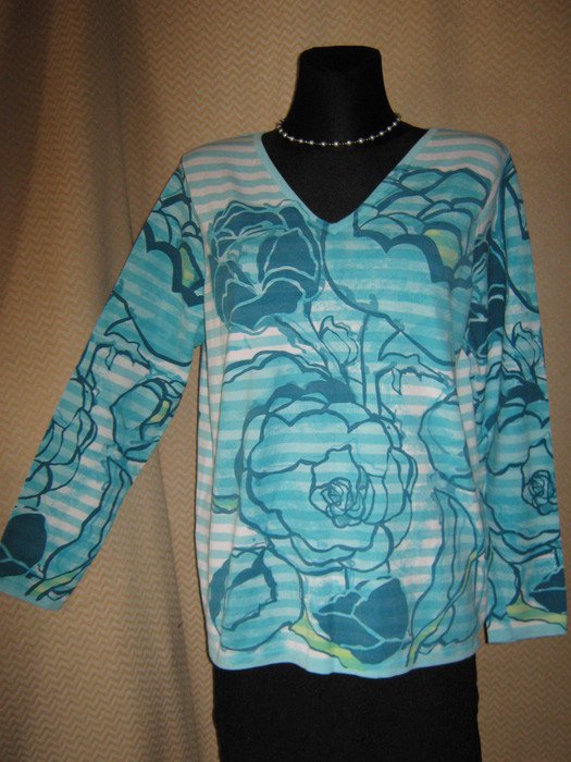 NEU * Romantik * Rosen * Blüten * Flower Power * Streifen * DESIGNER * Feinstrick * V- Ausschnitt * Pullover Gr. 44- 46/ L * aqua- türkis *