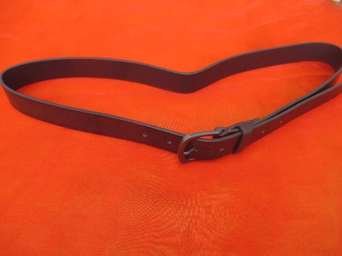 NEU * Edel * klassisch * sportiv * Herren oder Damen * Unsisex * DESIGNER * Style * Echt- Leder * Gürtel * dunkel- schoko- braun * antik * alt silber *