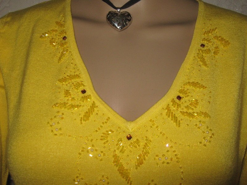 NEU * Edel * Strass * Glitzer * Kristalle * Stickerei * Feinstrick * V- Ausschnitt * Pullover 