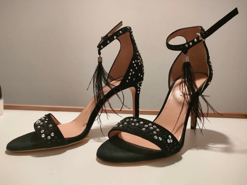 NEU mit Etikett * Glitzer * Swarovski * Strass * Kristalle * Steine * High Heels * Stilettos * Fessel * Riemchen * Sandaletten * Sandalen * Schuhe 