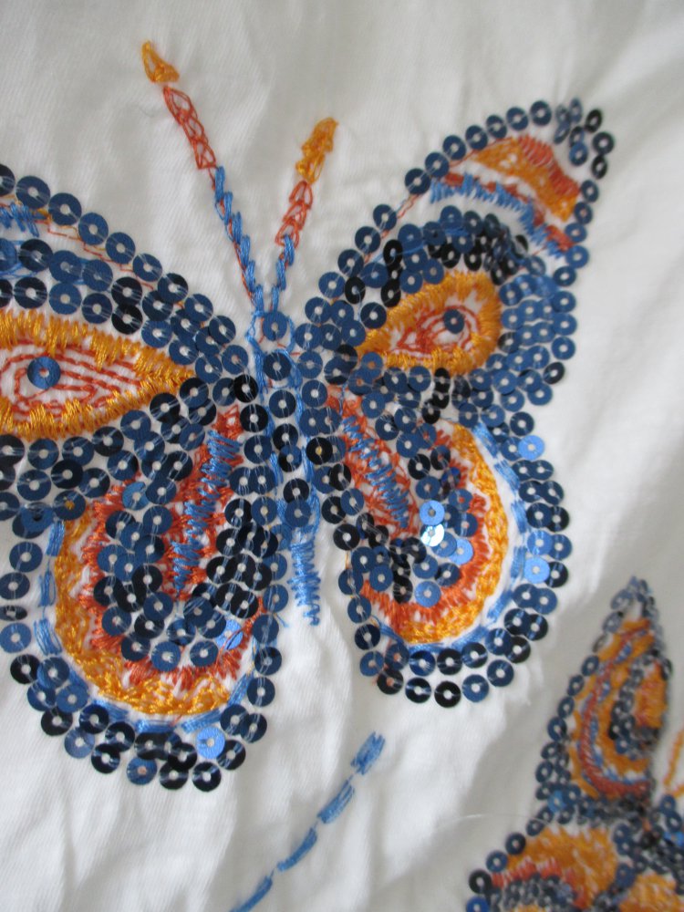 Made in Italy, weißes T- Shirt mit Paillettenschmetterlingen, Gr. S