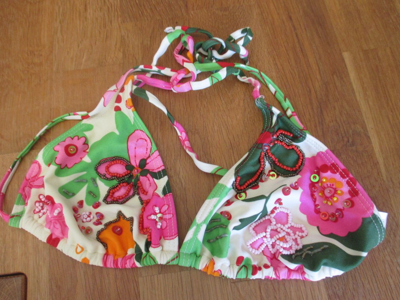 Bikini Oberteil, florales Muster mit Pailletten, rosa- grün, Gr. 36 / 38 , Cup A