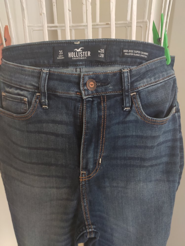 Hollister Jeans W27 