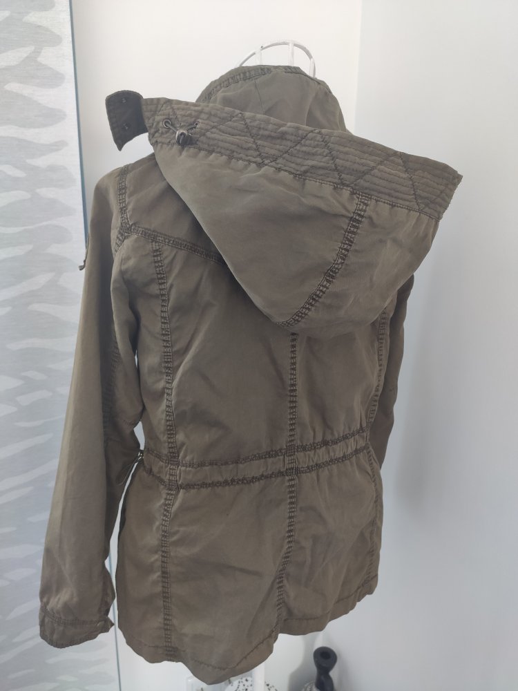 Esprit Parka 38 oliv XXL Kapuze military look