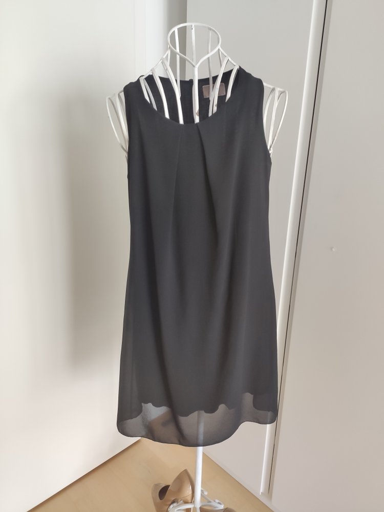 Schwarzes Cartoon Kleid 38