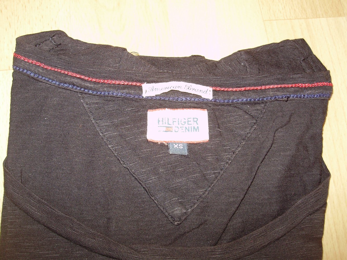 Tommy Hilfiger Shirt schwarz pinkfarbene Schrift XS = S