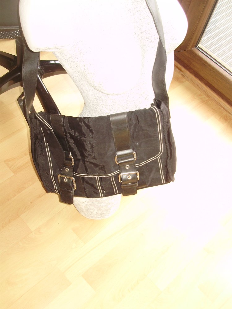 s. oliver Tasche wie kleine Aktentasche schwarz wie neu