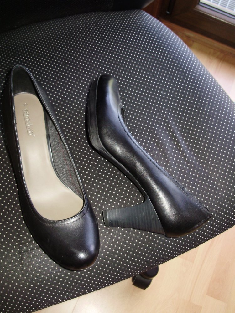 Van der Laan Pumps schwarz leichter Plateau Gr 39 NEU