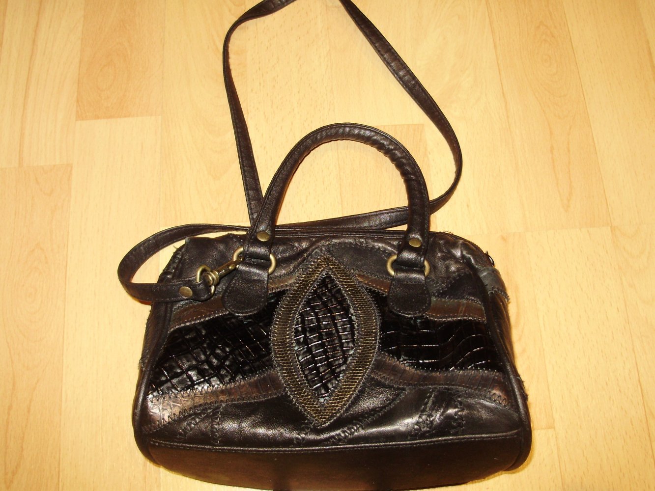Leder Tasche schwarz gold -bronze klein