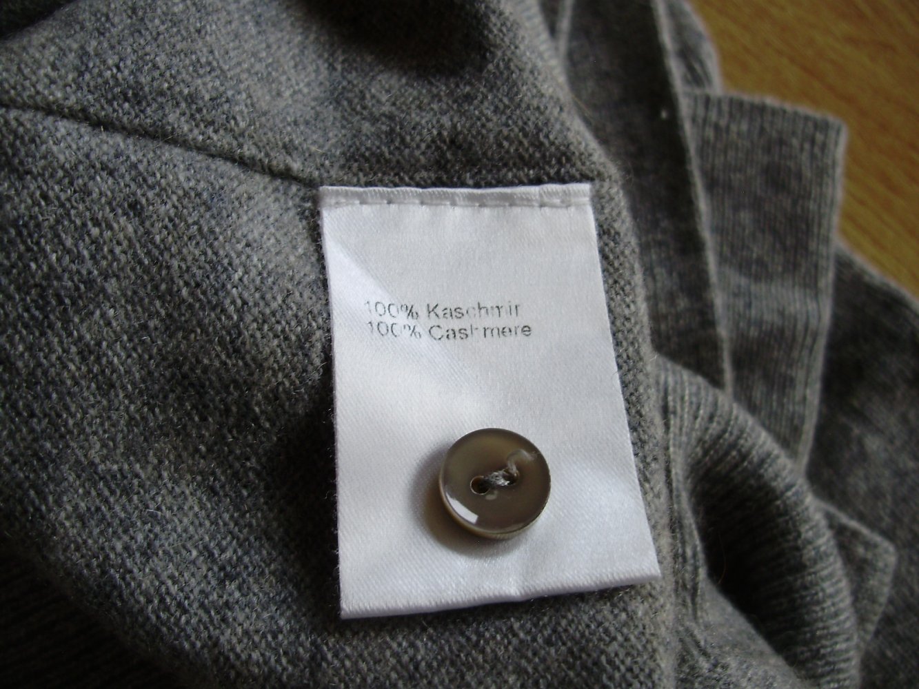 Herzensangelegenheit Cardigan grau 100% Kaschmir 36