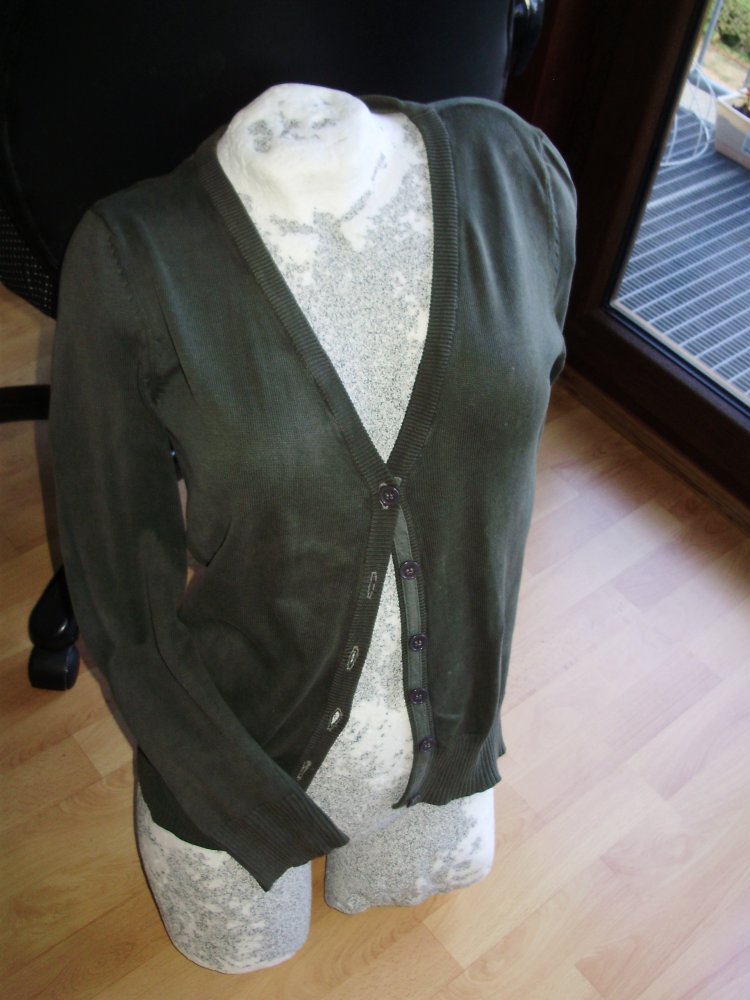 Street one Cardigan khaki dunkel V-Ausschitt, Knöpfe 38