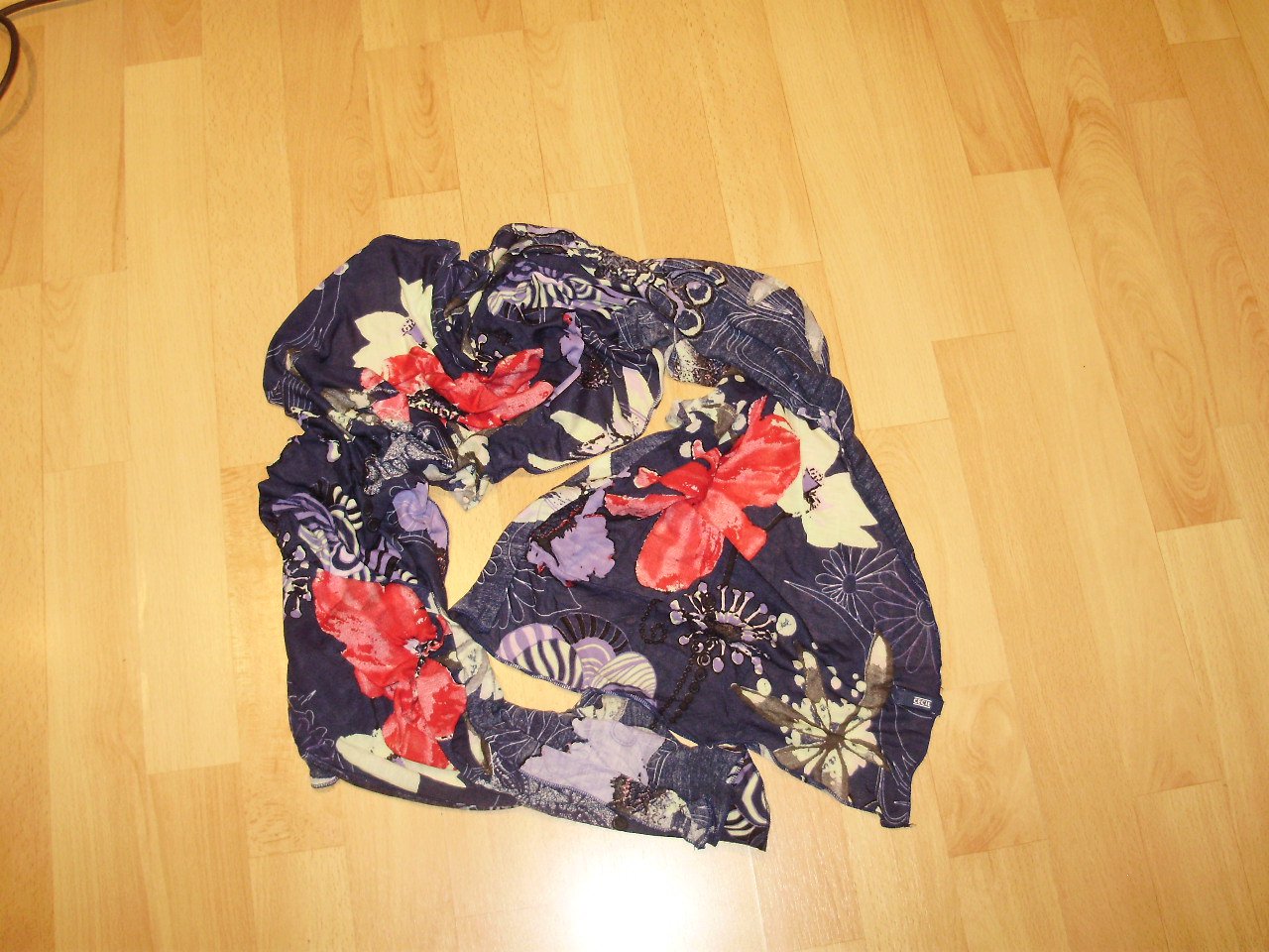 Cecil Schal blau Jersey Blumen sehr weich wie neu