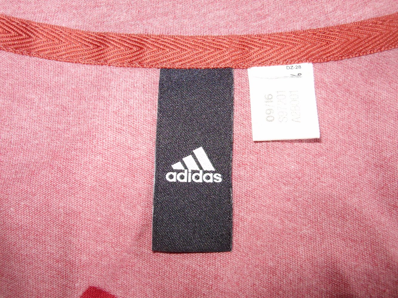adidas Shirt rot V-Ausschnitt Labelprint S passend