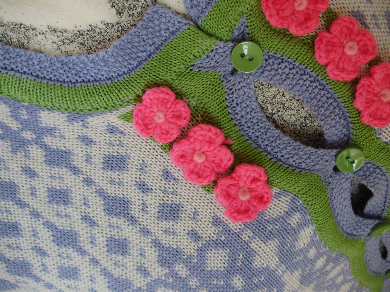 Misslook Cardigan romantisch Pastellfarben Häkelblumen 2XL = M/ L