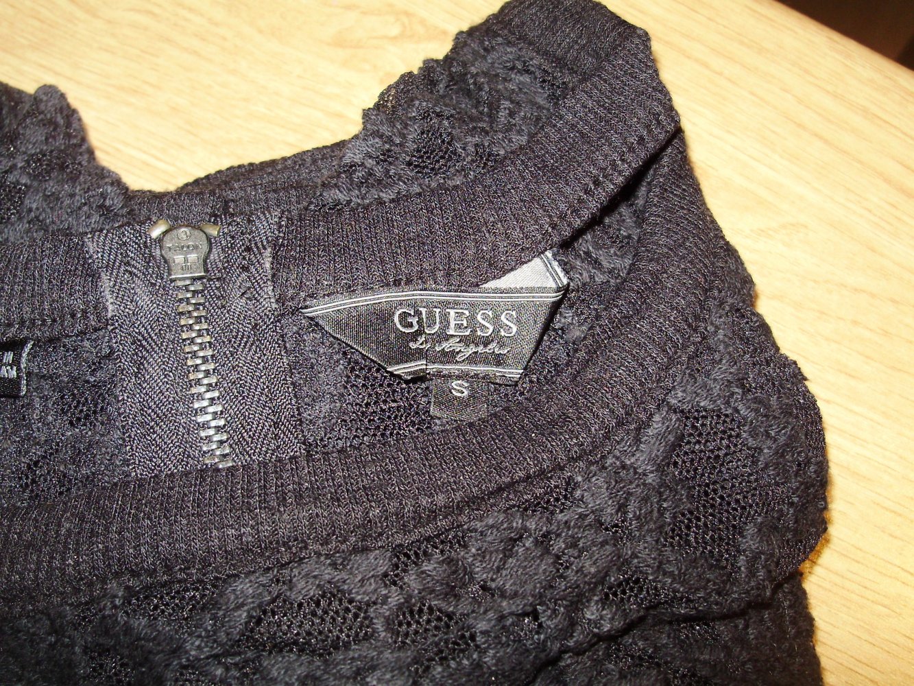 Guess Langarmshirt schwarz Spitze ausgefallen S