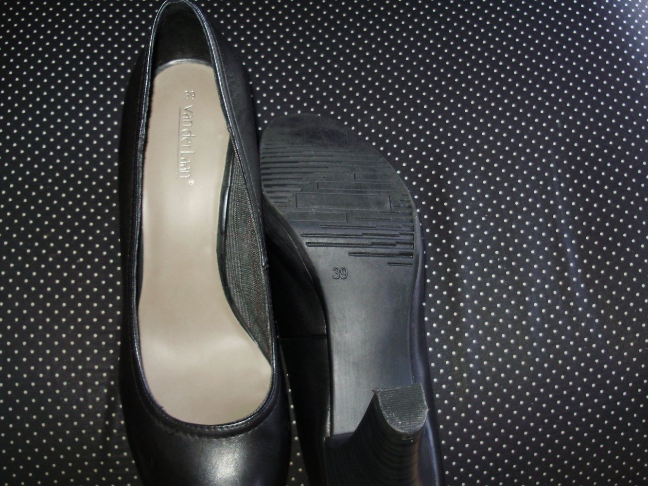 Van der Laan Pumps schwarz leichter Plateau Gr 39 NEU