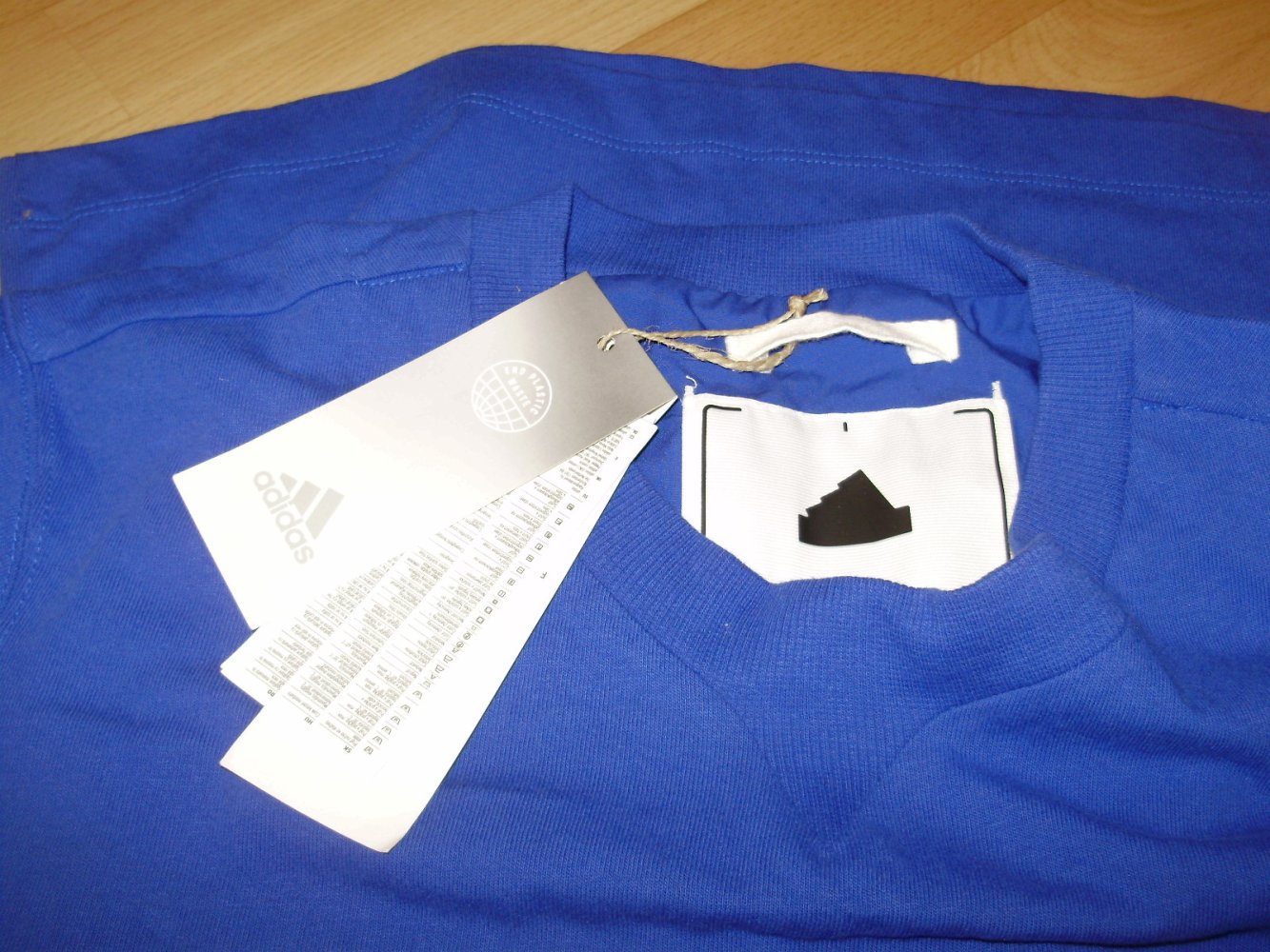 adidas Shirt blau 38-40 Nagelneu Etikett