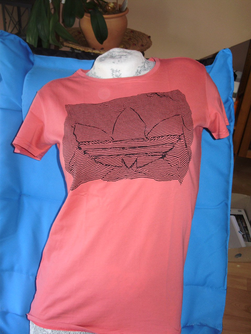 adidas Shirt rot Label Print Rundhals 34 S wie neu