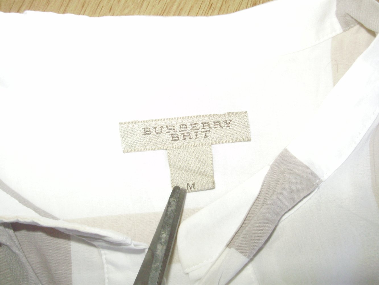 Burberry Brit Bluse ohne Arm verdeckte Knopfleiste M