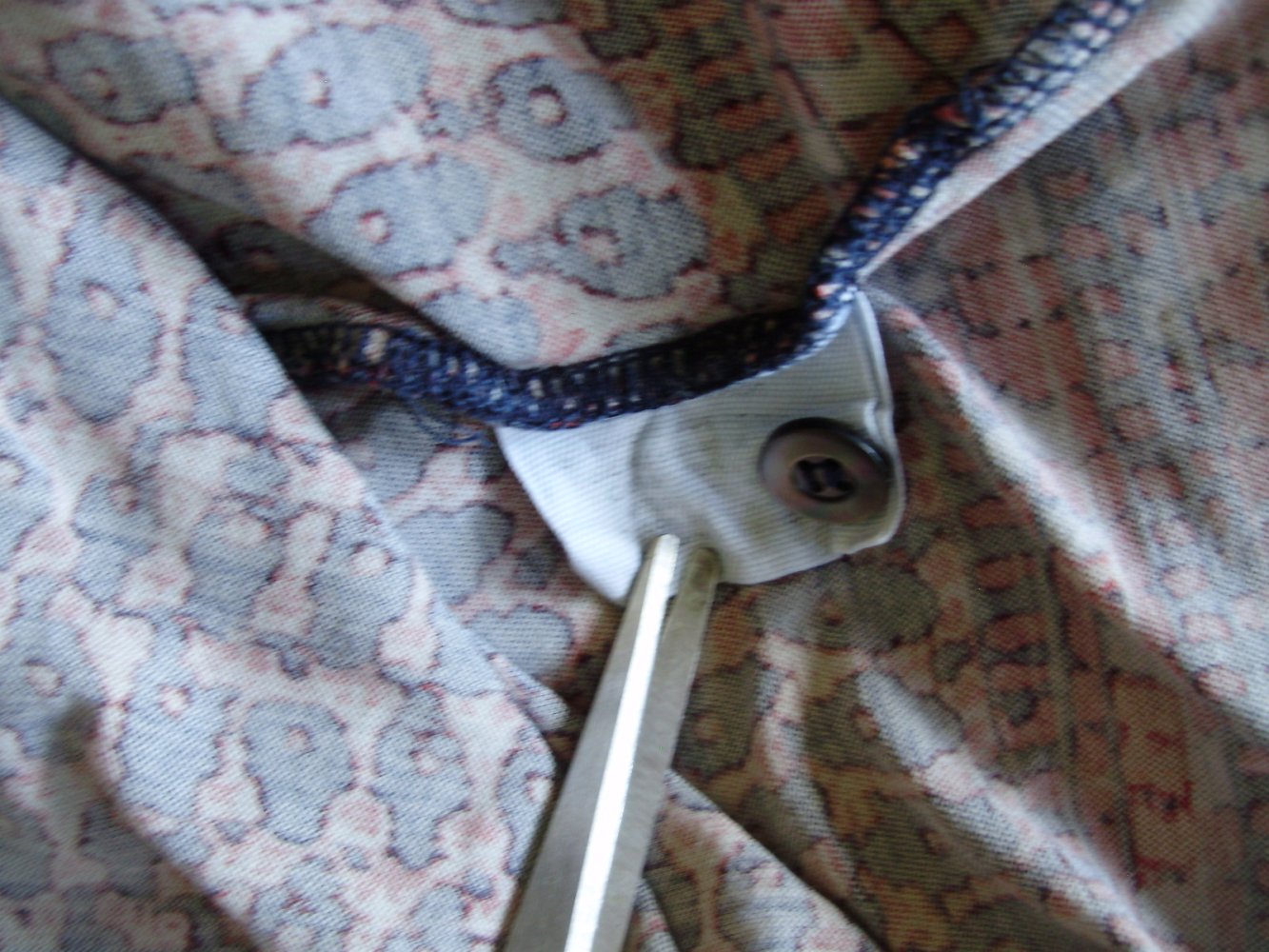 Hess natur Oberteil Muster rot blau 38