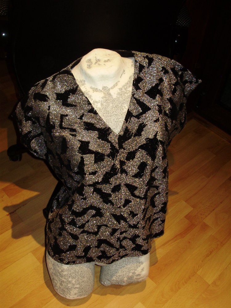 Top edel Silber schwarz 42