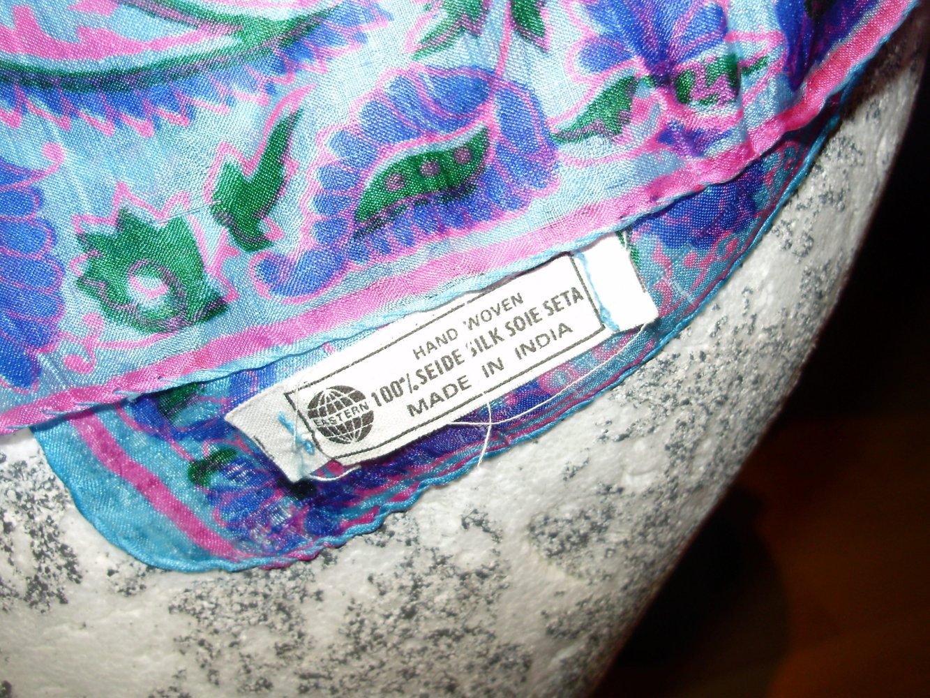 Tuch Seide blau grün rosa Paisley ganz leicht 75 x 75 cm NEU