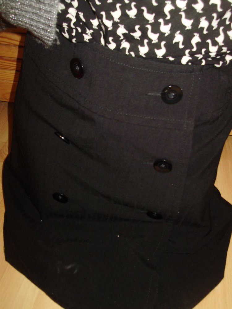 Outfit 4: Yessica Rock schwarz + Vila Blusentop + H&M Bolero