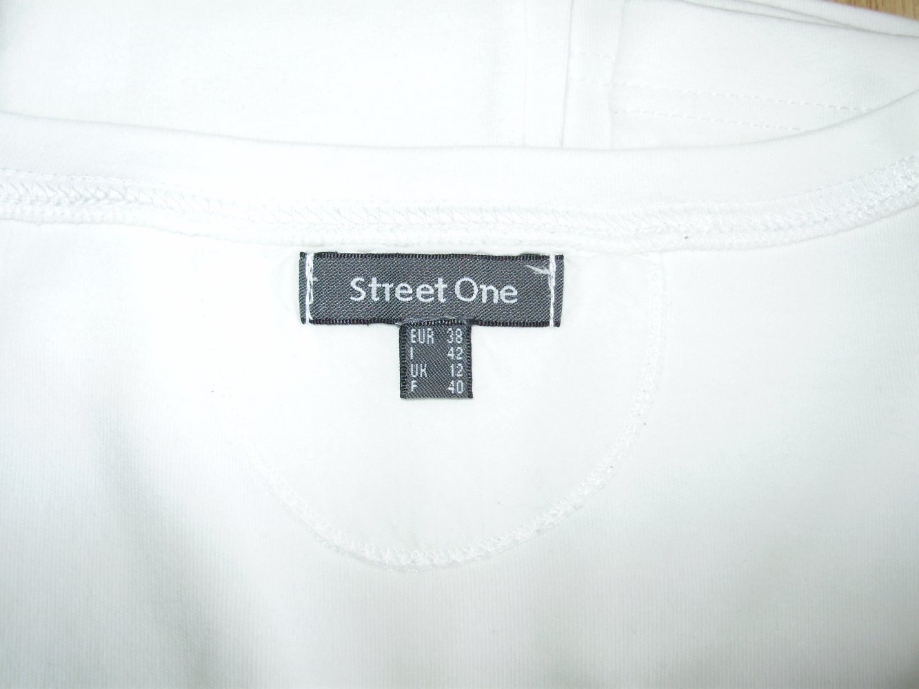 street one Shirt weiß Rundhals 3/4 Arme Gr 38 wie neu
