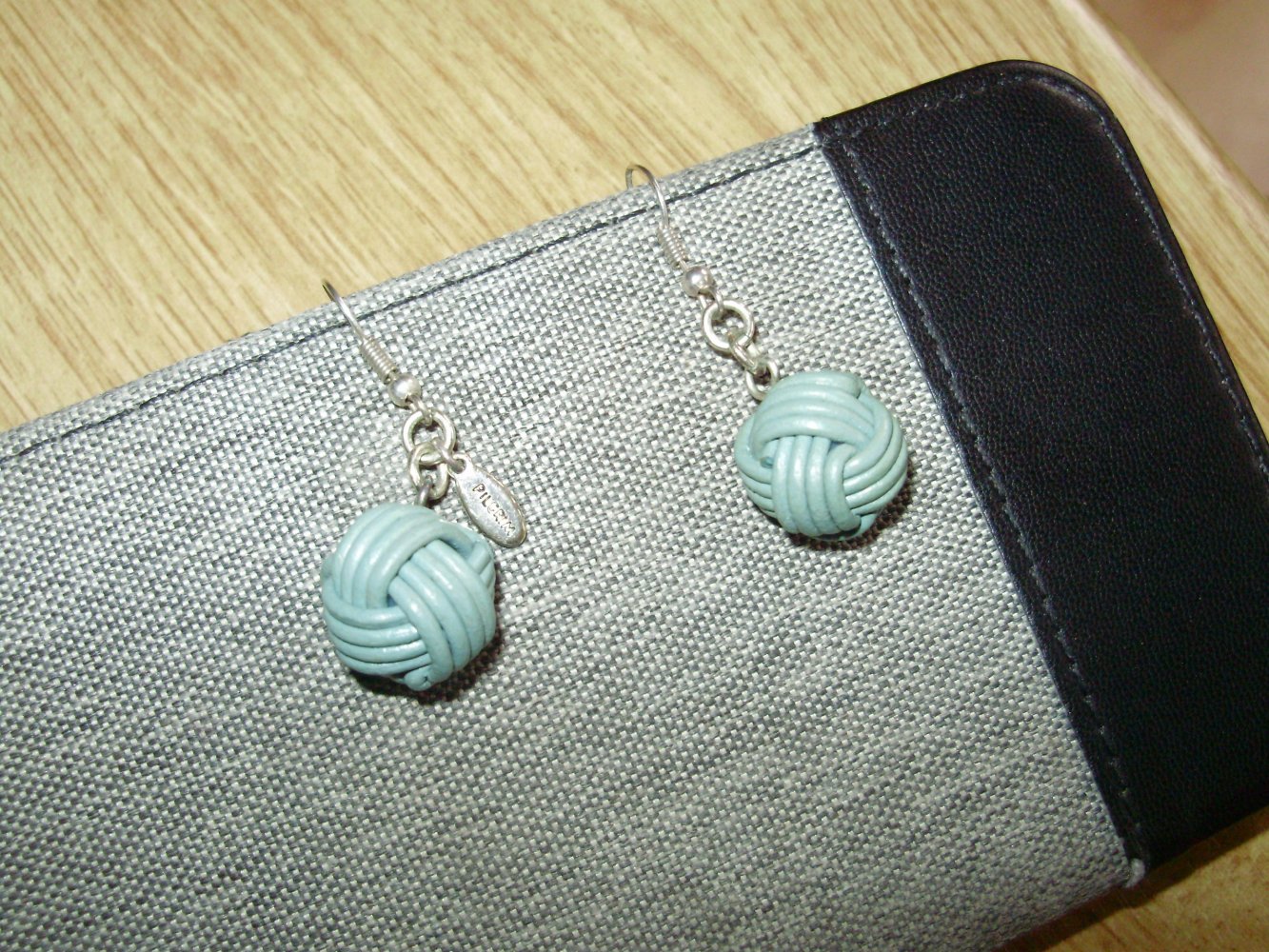 Pilgrim Ohrringe blau grün Knoten wie neu