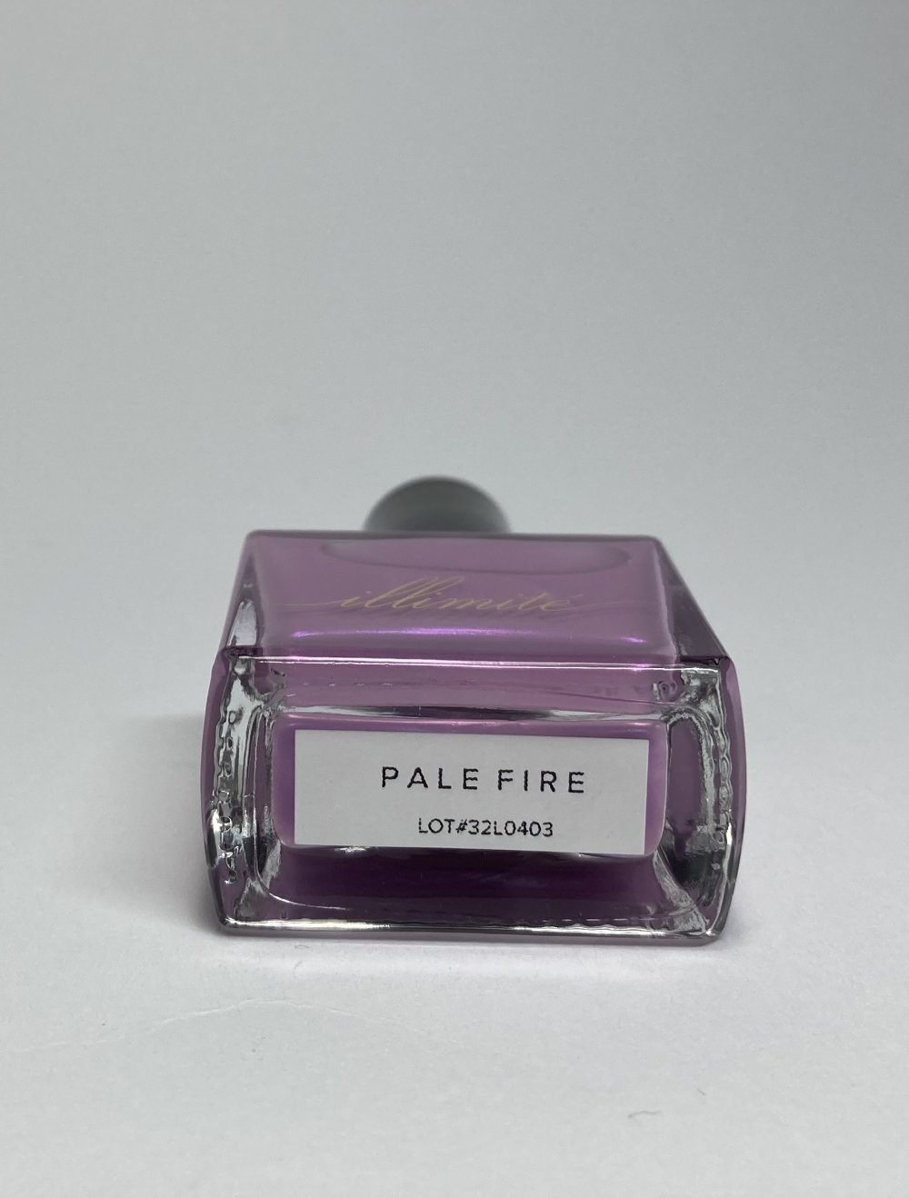 illimité Nagellack Pale Fire lila