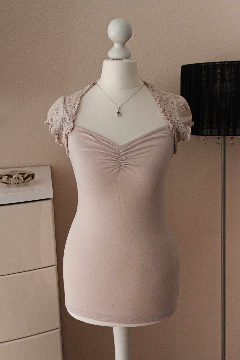 T-Shirt in nude rosa mit Spitze 34 XS