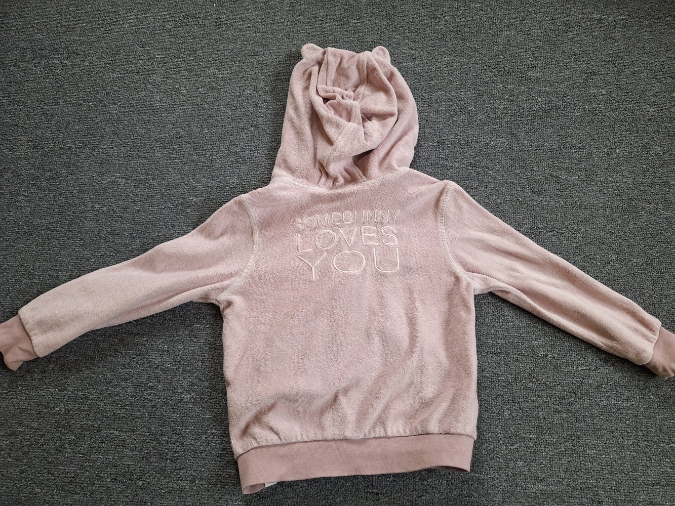 rosa Kapuzenjacke Gr. 86/92 mit Hasenohren some bunny loves you