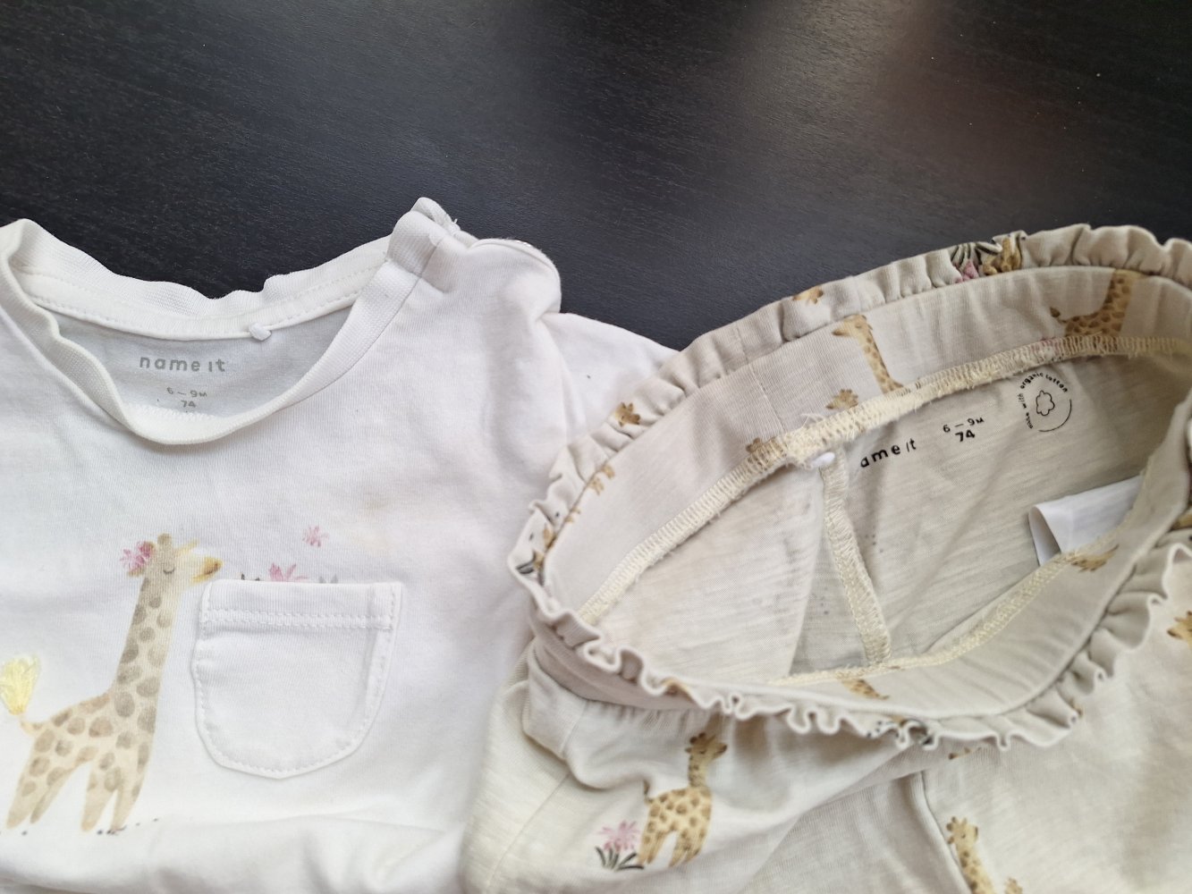 2-teiliges Set: T-Shirt und kurze Hose mit Giraffen, Gr. 74