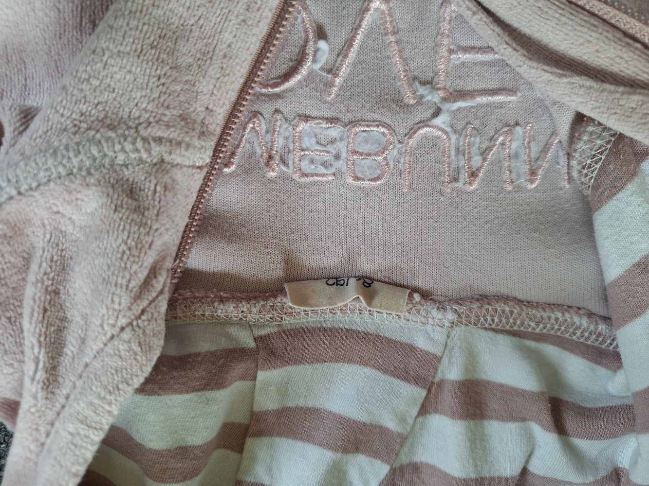 rosa Kapuzenjacke Gr. 86/92 mit Hasenohren some bunny loves you
