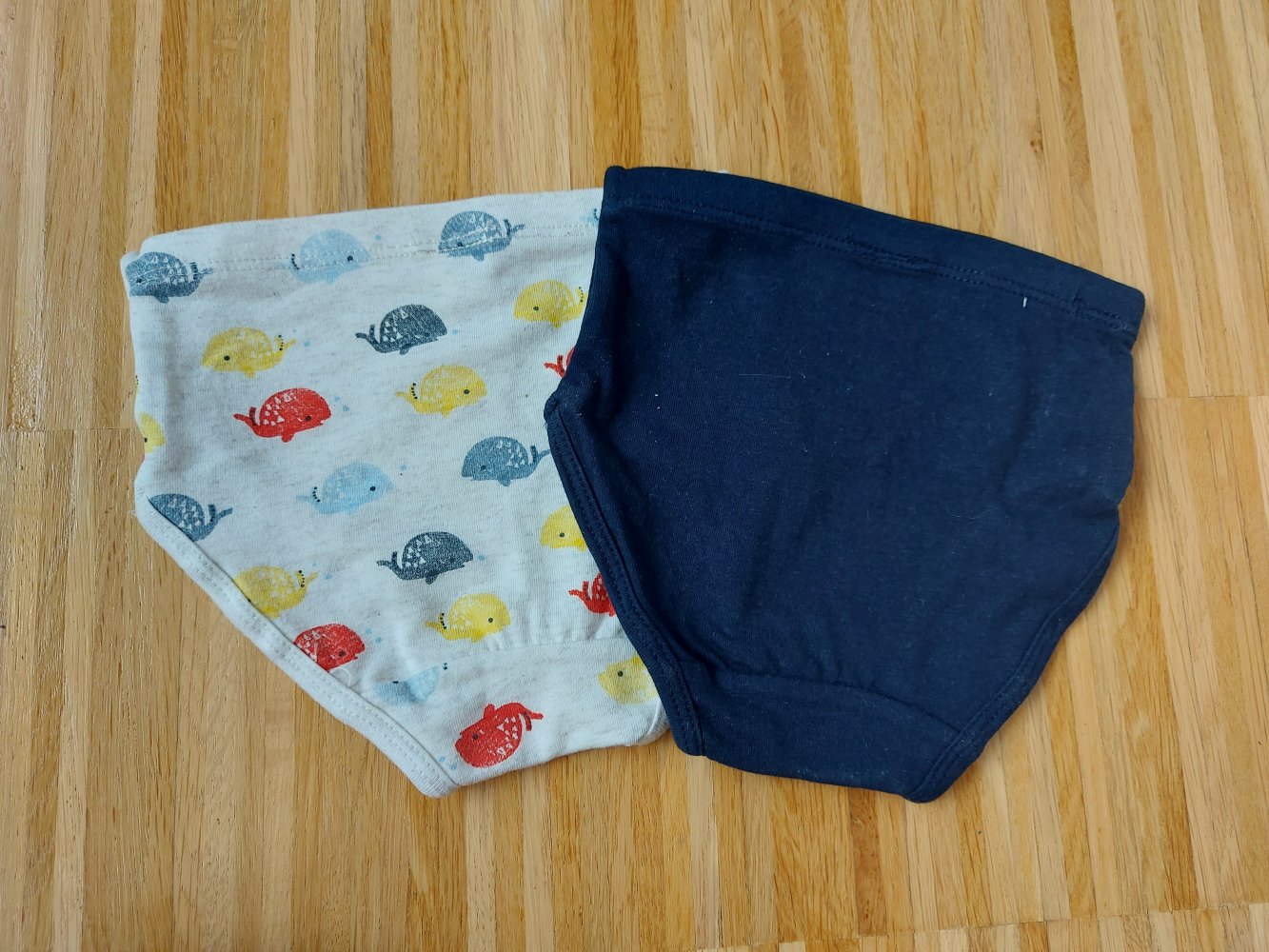 Baby-Slip Set, dunkelblau und Wale, Gr. 74/80
