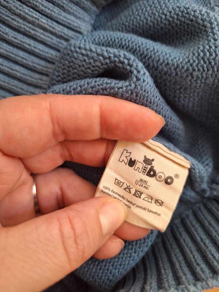 blaue Kapuzenstrickjacke Gr. 86/92