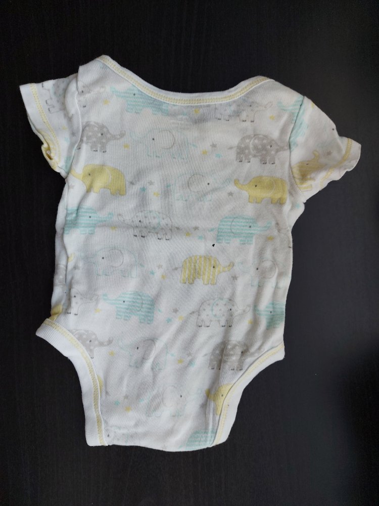 Niedlicher Kurzarmbody mit Elefantenmuster, Gr. 56 unisex geschlechtsneutral