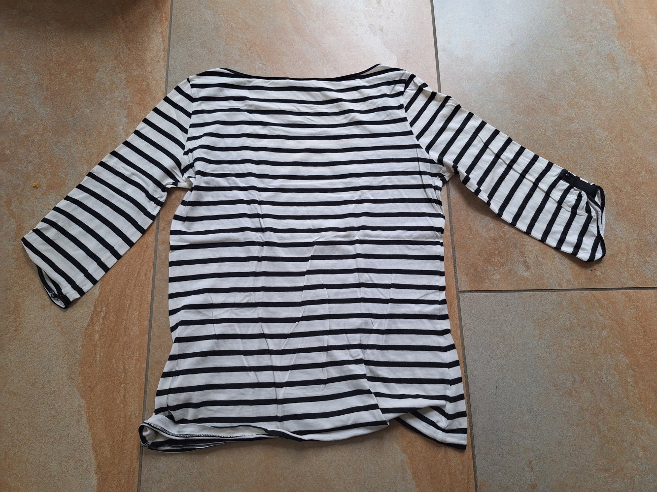 Schwarz weiß gestreiftes Sweatshirt, Gr. M